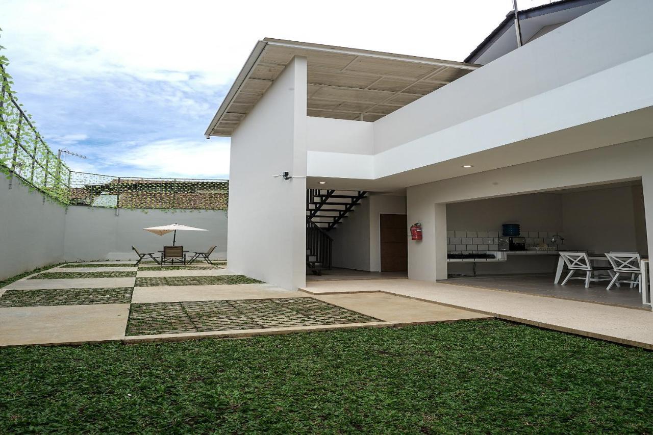 Oyo 367 Ridha Residence バンドゥン エクステリア 写真